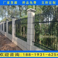 清遠(yuǎn)工地項(xiàng)目部圍欄現(xiàn)貨 汕尾小區(qū)防護(hù)鐵藝護(hù)欄報(bào)價(jià)