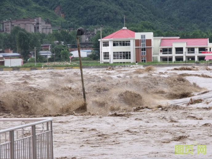 河南水災(zāi)-6.jpg