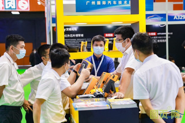 （來(lái)源：福祿克參加 AUTO TECH 2021 汽車測(cè)試展）
