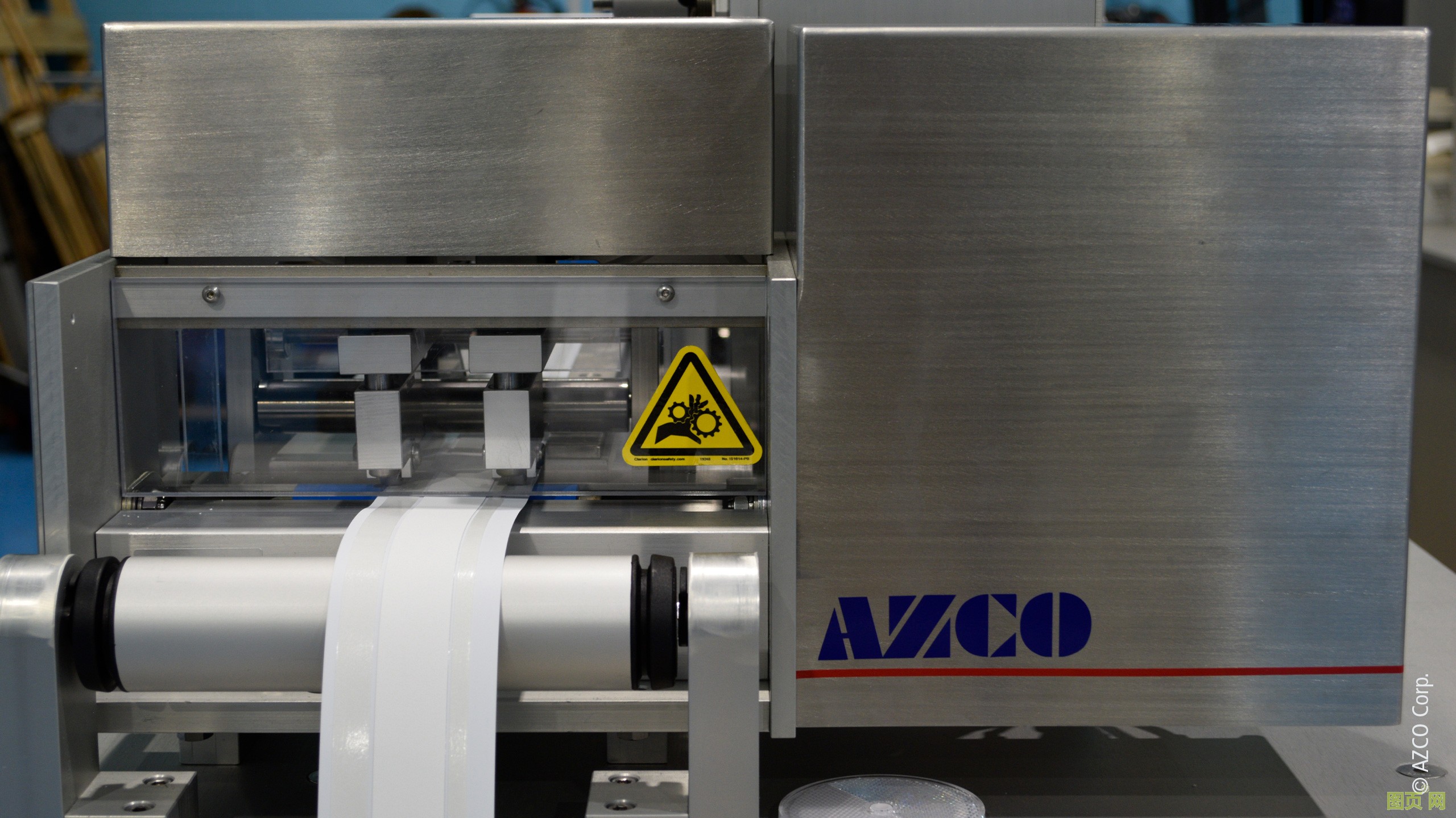 AZCO 的 Building Blocks of Automation 提供各種標準模塊，用于實現軋制、層壓、切割等卷材加工功能。 