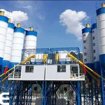 皮帶輸送機(jī)混凝土攪拌站